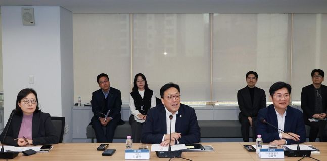 김병환 금융위원장 "핀테크 규제 완화 통해 K-핀테크 글로벌화 추진" - 뉴스 썸네일 이미지