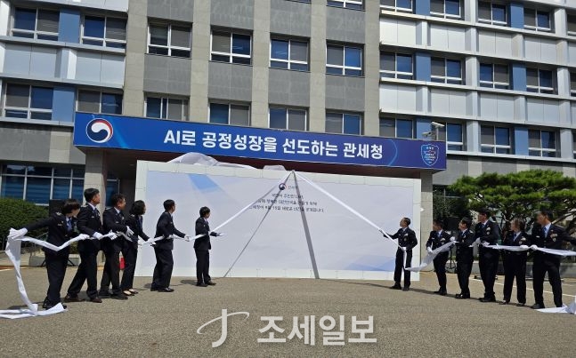 관세청, 美 중대형 트럭 등 한·미 품목번호 연계표 공개 - 뉴스 썸네일 이미지