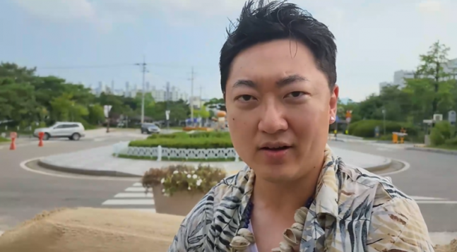 Chungju Man: Popular Korean City Hall YouTuber Leaves Public Service