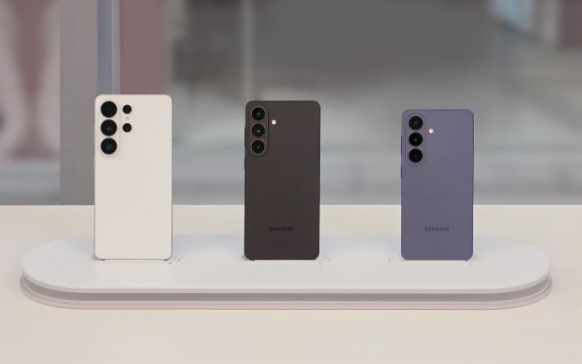 삼성 갤럭시 S26, 사전판매 135만대 신기록...울트라 70% 몰렸다 - 뉴스 썸네일 이미지