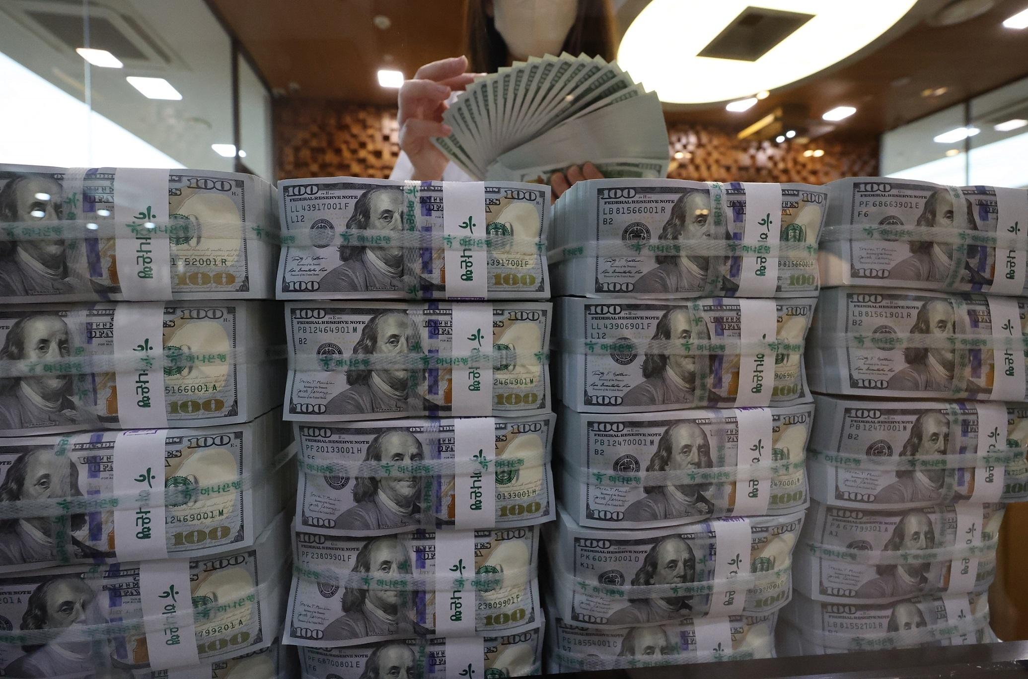 증빙없이 해외송금 10만달러까지…외환거래 형벌도 완화-조세일보모바일